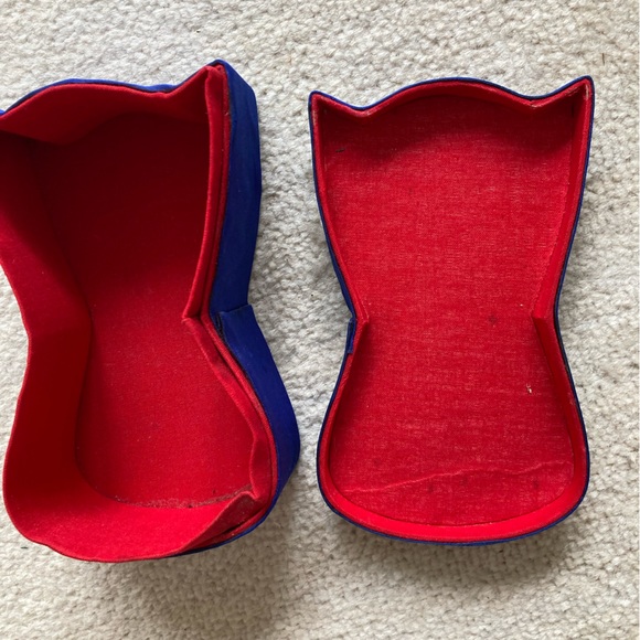 Sequined angel box. Seven inches. Vintage with character. - Picture 3 of 6